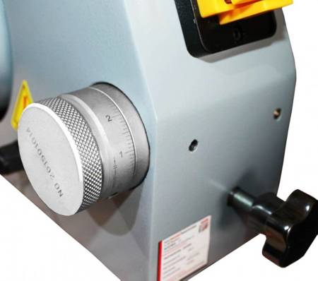 Uniwersalna szlifierko-ostrzałka narzędziowa Holzmann (max./min średnica zacisku: 3-16 mm, max. średnica szlifowania: 25 mm, moc: 0,4 kW) 44350098